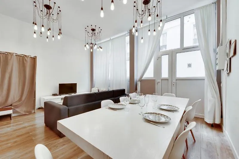 106-Suite Cece - Superb Duplex In Paris 0*,
