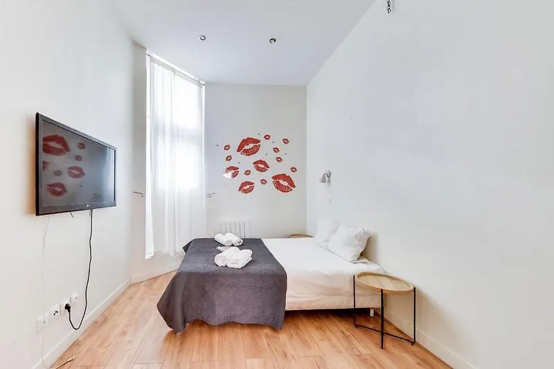 106-Suite Cece - Superb Duplex In Paris 0*,