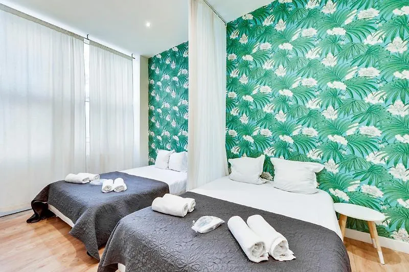 106-Suite Cece - Superb Duplex In Paris France